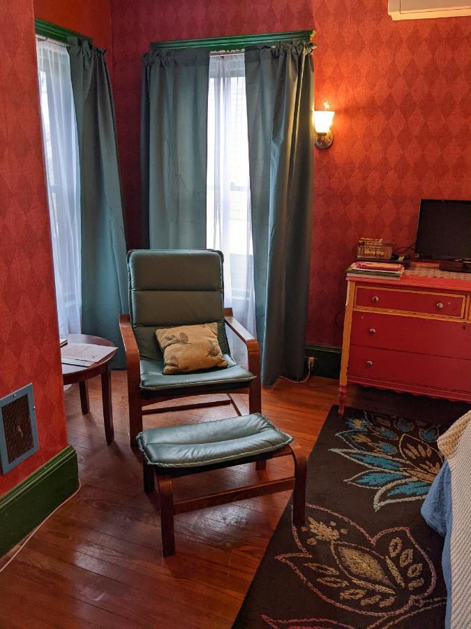 Bed and Breakfast The One Cat Brattleboro Exteriér fotografie
